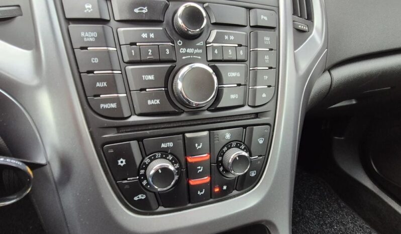 Opel Astra full