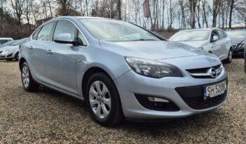 Opel Astra full