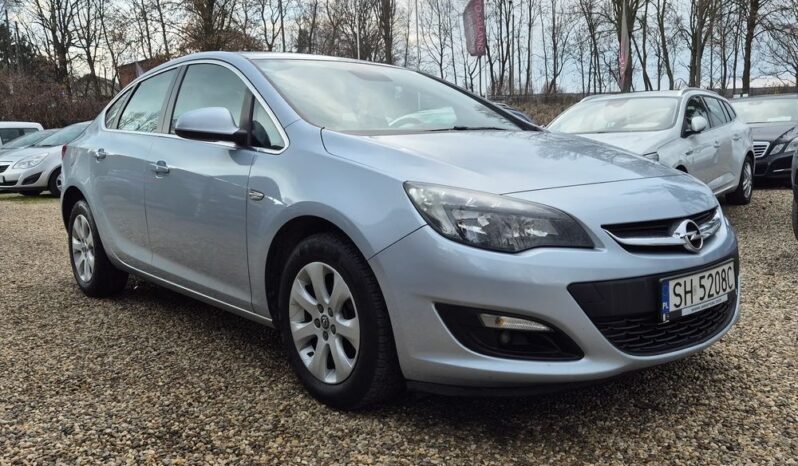 Opel Astra full