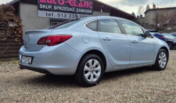 Opel Astra full