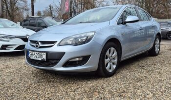 Opel Astra full