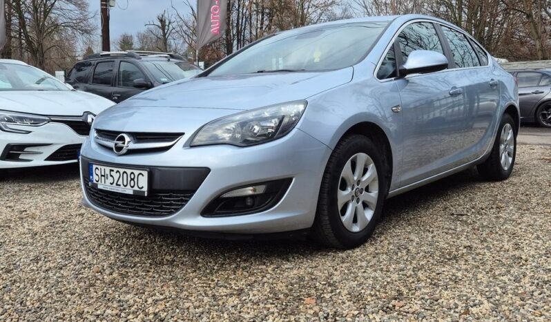 Opel Astra full