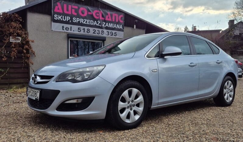 Opel Astra full