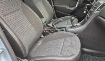 Opel Astra full