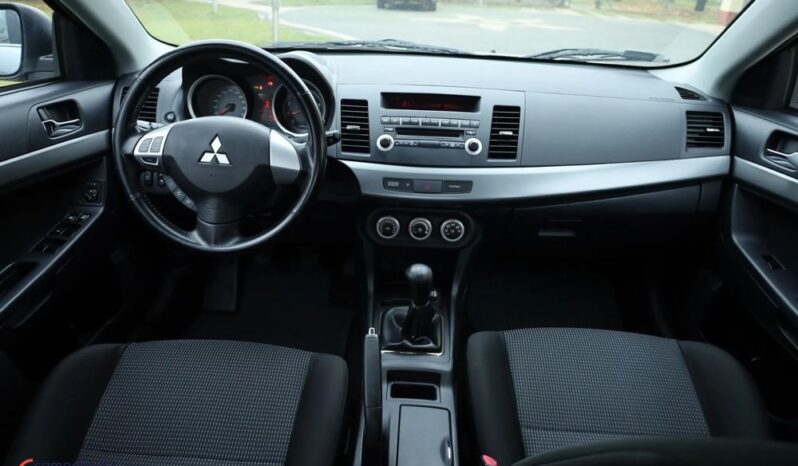 Mitsubishi Lancer 1.5 Invite full