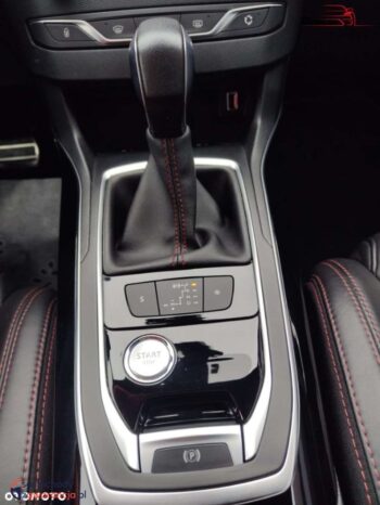 Peugeot 308 full
