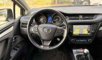 Toyota Avensis full