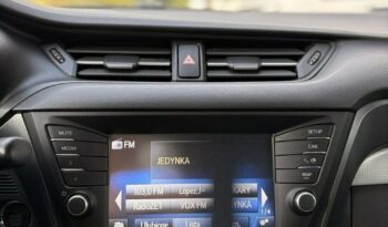 Toyota Avensis full