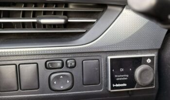 Toyota Avensis full