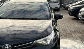 Toyota Avensis full