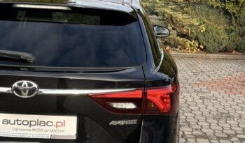 Toyota Avensis full