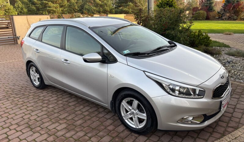 Kia Ceed full
