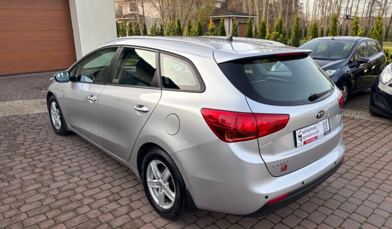 Kia Ceed full