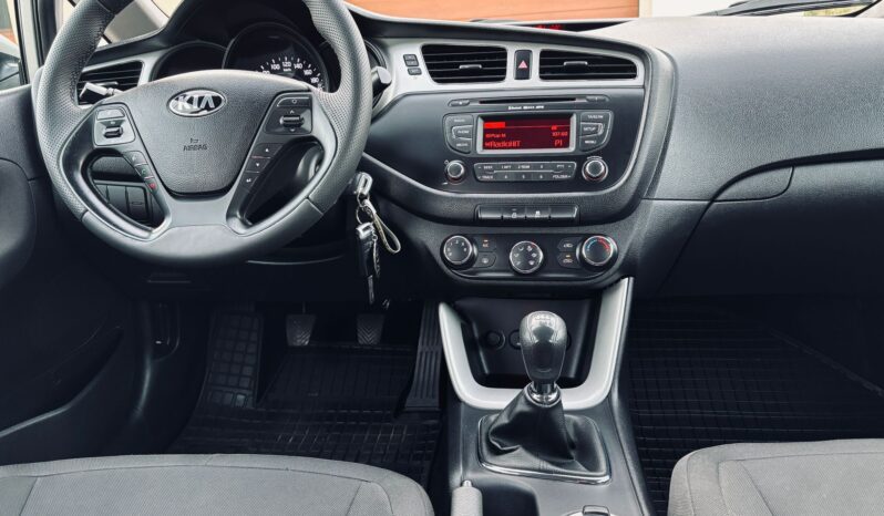 Kia Ceed full