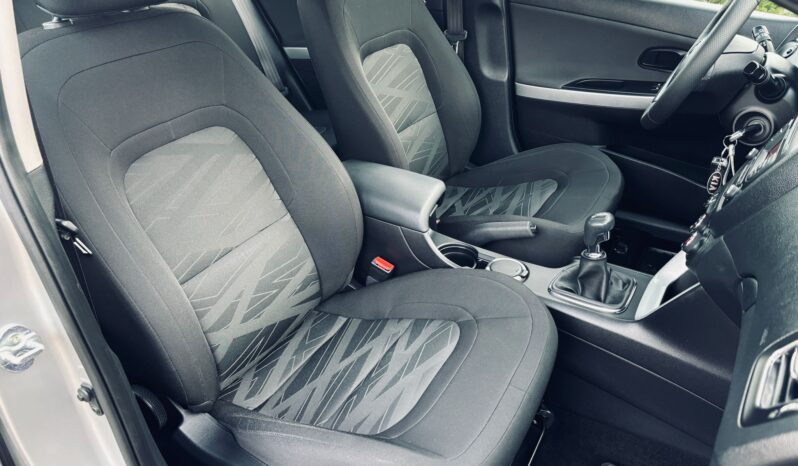 Kia Ceed full