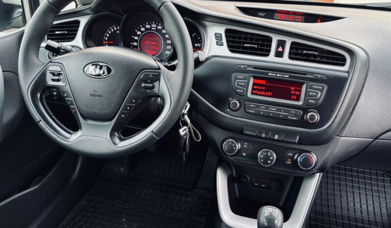 Kia Ceed full