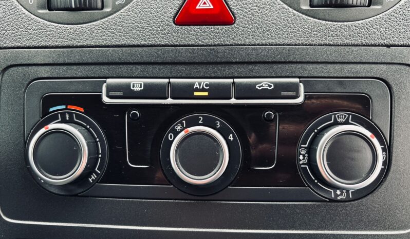 Volkswagen Caddy 1.6 TDI 102KM; Bezwypadkowy; Top stan; Serwis; Klima; Hak; Gwarancja! full