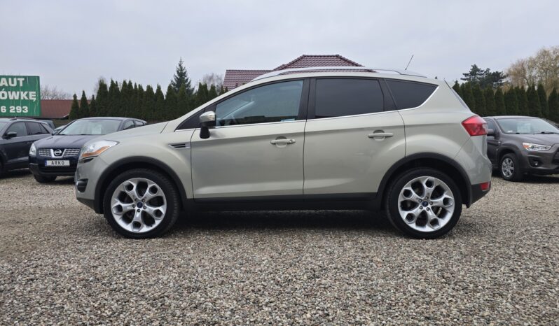 SUV FORD Kuga  2010 Diesel Automatyczna 4×4 (stały) Inny kolor 5 5 Niemcy Metalik full
