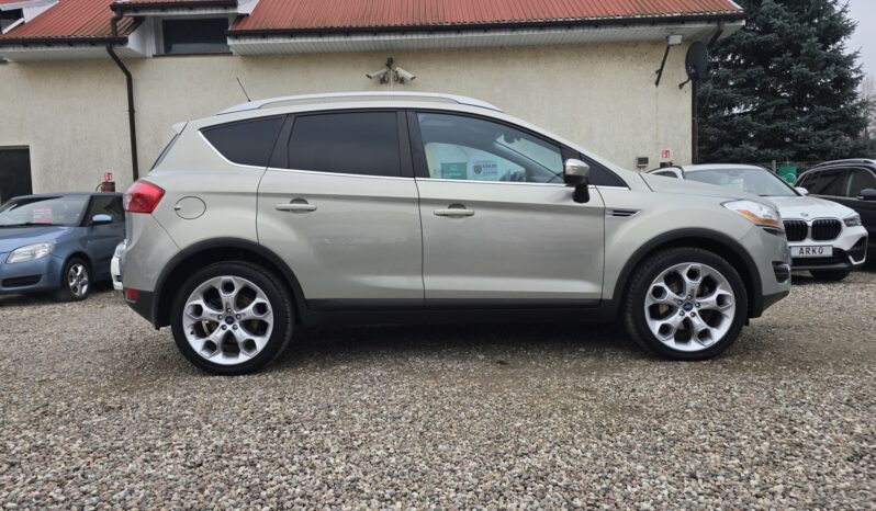 SUV FORD Kuga  2010 Diesel Automatyczna 4×4 (stały) Inny kolor 5 5 Niemcy Metalik full