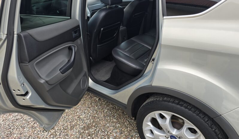 SUV FORD Kuga  2010 Diesel Automatyczna 4×4 (stały) Inny kolor 5 5 Niemcy Metalik full