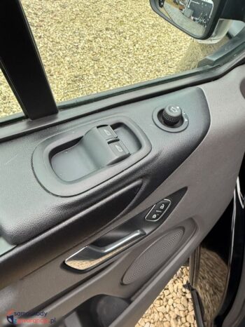 Ford Transit Custom full