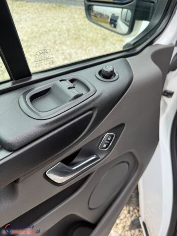 Ford Transit Custom full