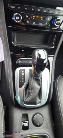 Opel Astra ver-1-4-t-elite-s-s full