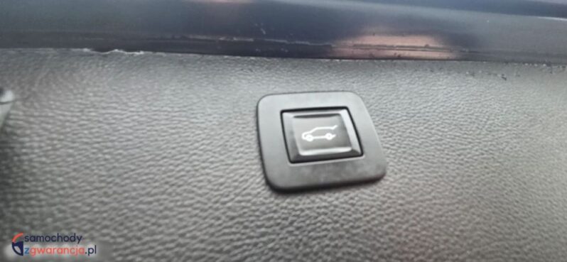 Opel Astra ver-1-4-t-elite-s-s full