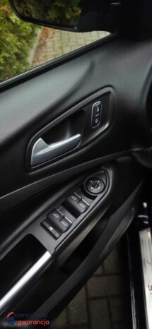 Ford Kuga 1.5 EcoBoost 2×4 ST-Line full