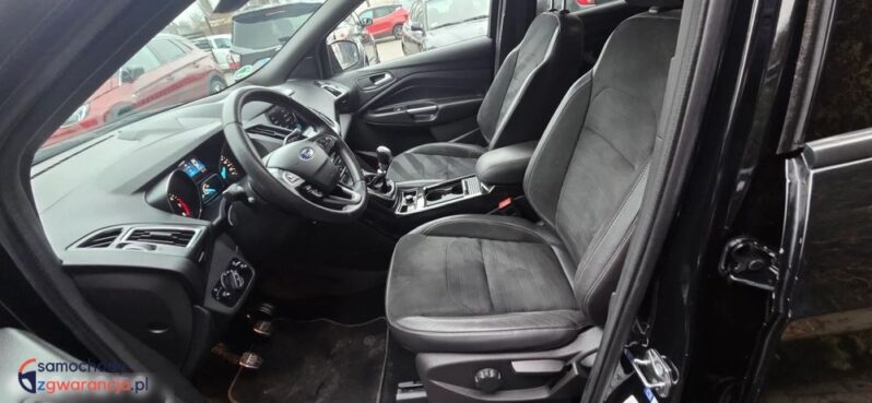 Ford Kuga 1.5 EcoBoost 2×4 ST-Line full