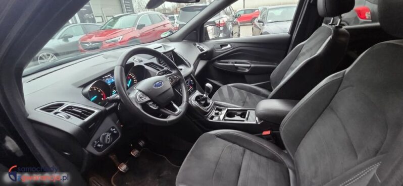 Ford Kuga 1.5 EcoBoost 2×4 ST-Line full