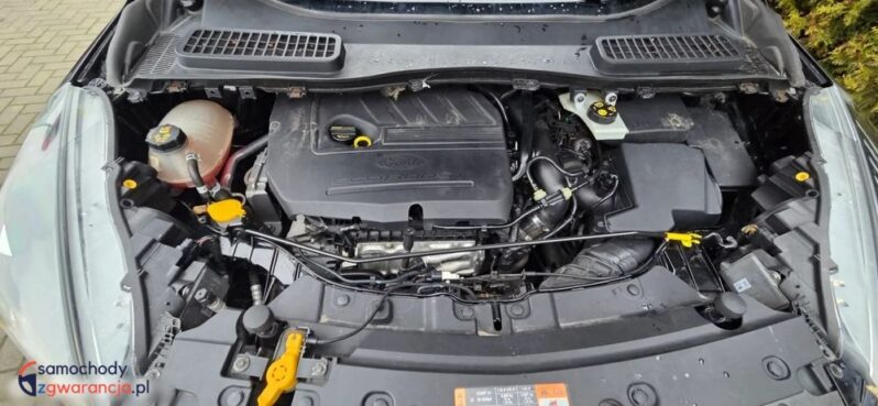 Ford Kuga 1.5 EcoBoost 2×4 ST-Line full
