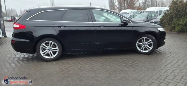 Ford Mondeo full
