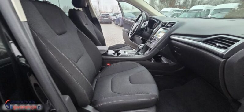 Ford Mondeo full