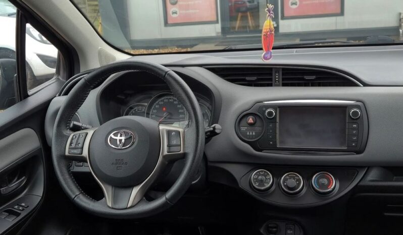 Toyota Yaris 1.33 Selection Vibe full