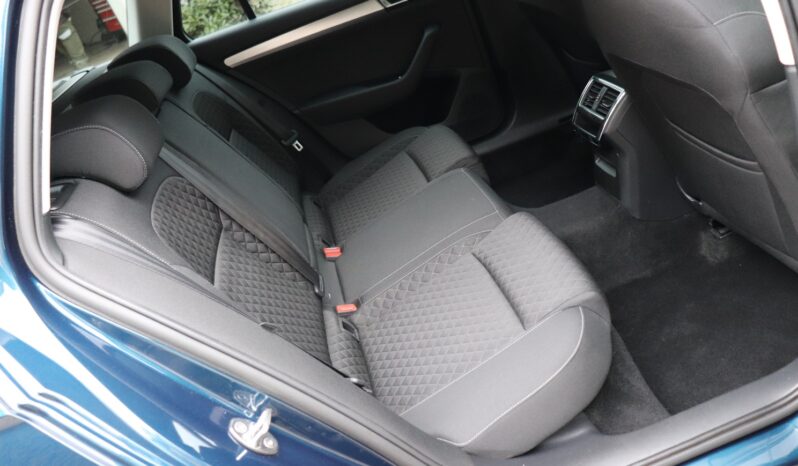 SKODA SUPERB 2.0 TDI, 1 WŁAŚCICIEL, NISKI PRZEEBIEG, SERWISOWANY, GWARANCJA full