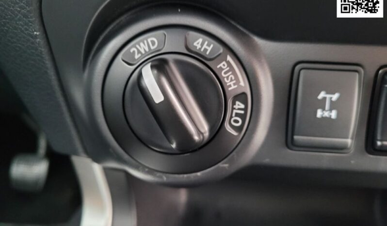Nissan Navara full
