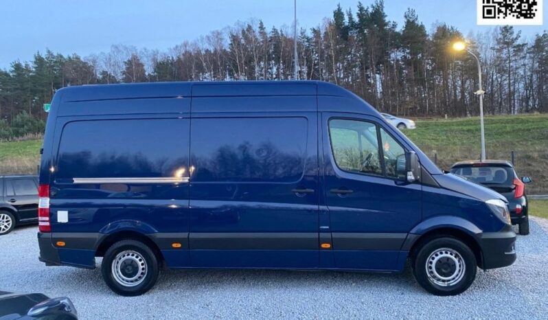 Mercedes-Benz Sprinter full