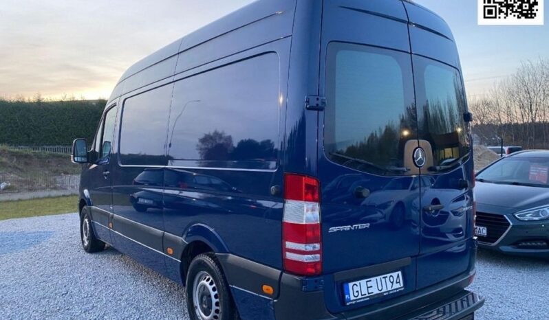 Mercedes-Benz Sprinter full