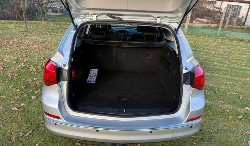 Opel Astra full