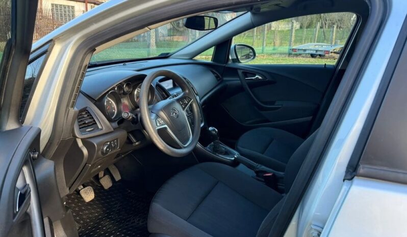 Opel Astra full