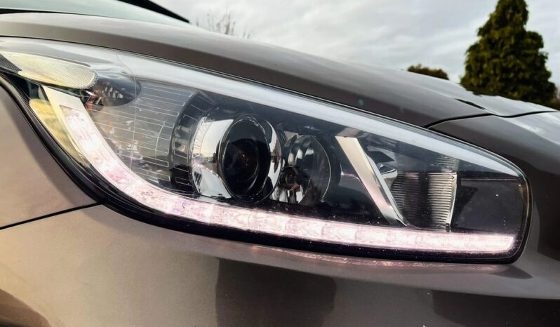 Kia Ceed 1.6 CRDi M full