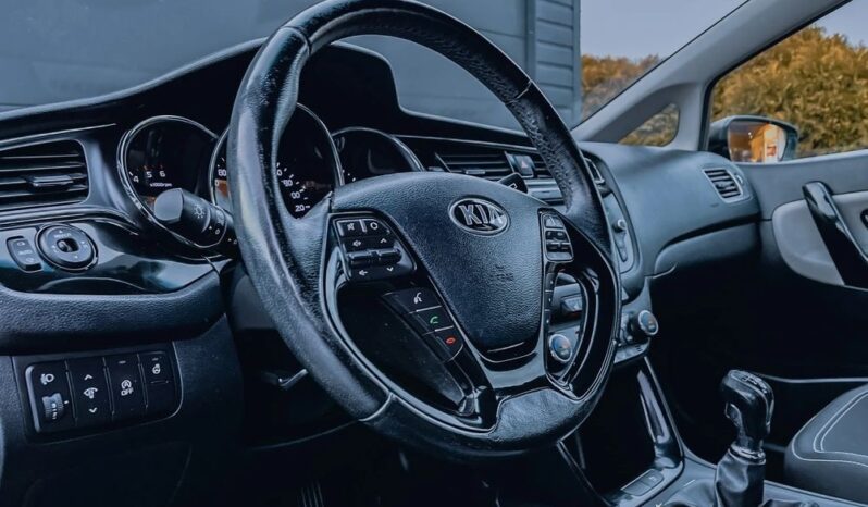 Kia Ceed 1.6 CRDi M full