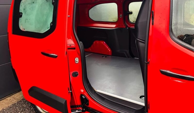 Peugeot Partner 4×4 Long Asphalt full
