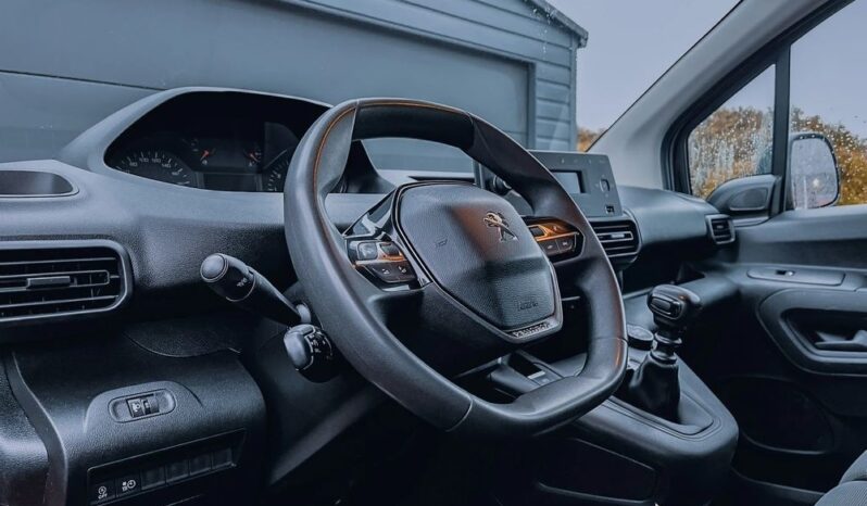 Peugeot Partner 4×4 Long Asphalt full