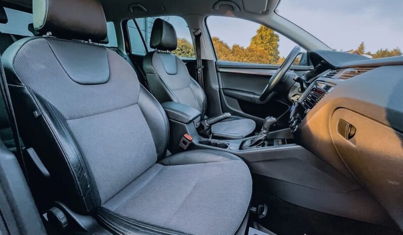 Skoda Octavia 2.0 TDI DSG 4×4 Style full