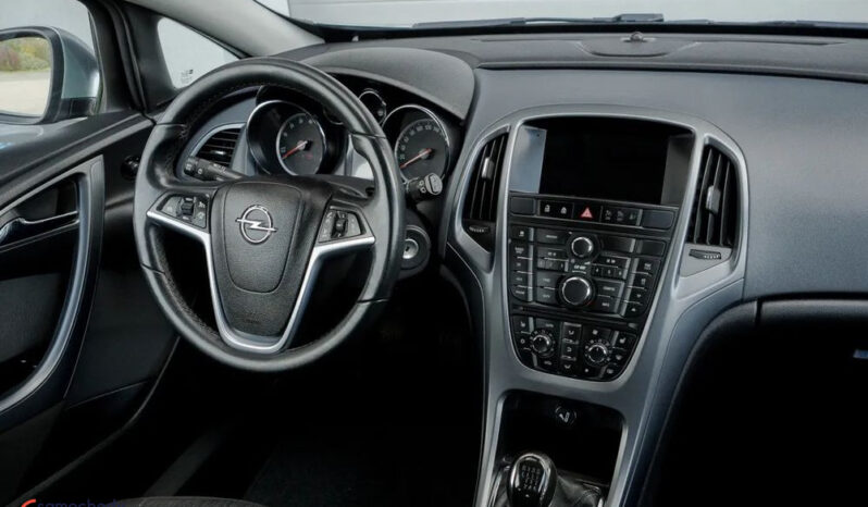 Opel Astra 1.4 T Sport full