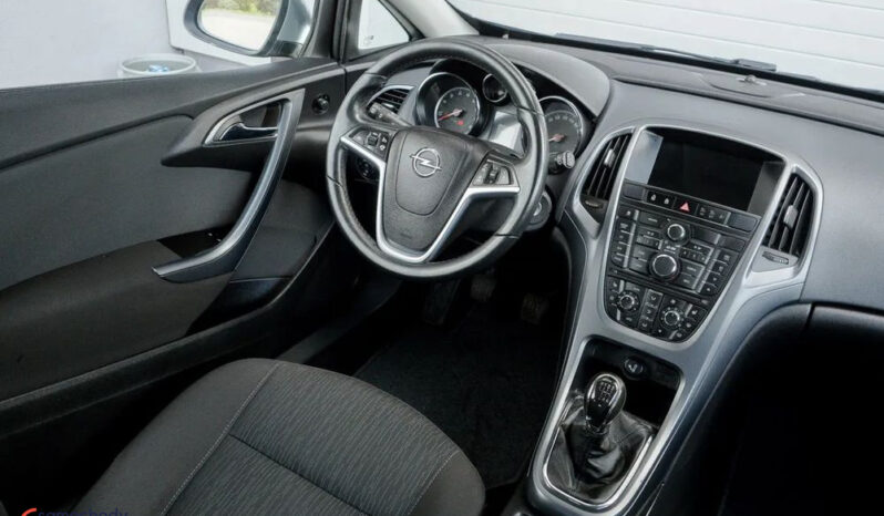 Opel Astra 1.4 T Sport full