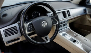 Jaguar XF 2.2 D Luxury full