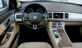 Jaguar XF 2.2 D Luxury full